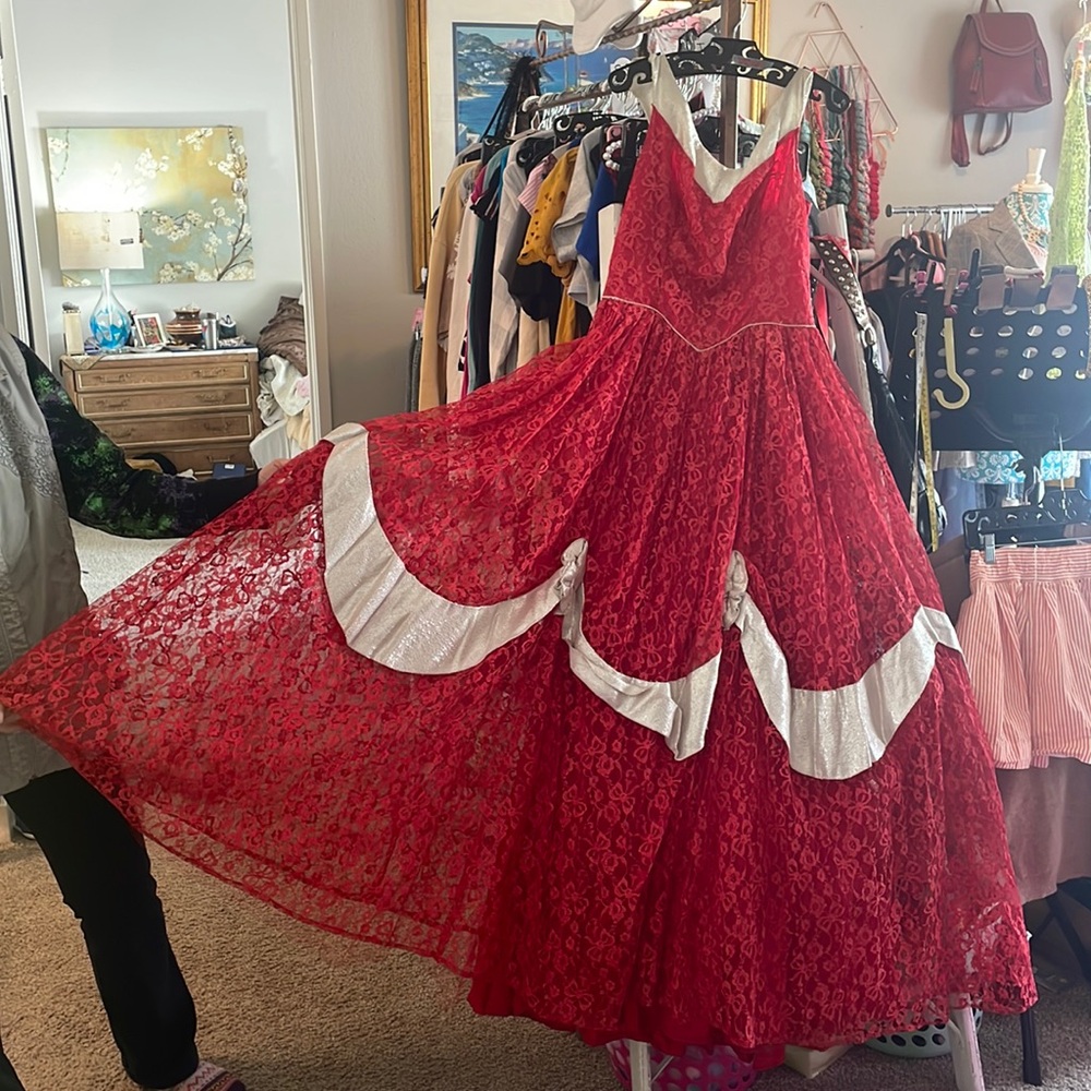 GIFTED 1950’a Vintage Red Southern Belle Ball Gown Red Lace Bows Maxi Dress - Picture 16 of 17